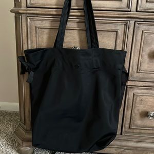 Lululemon bag